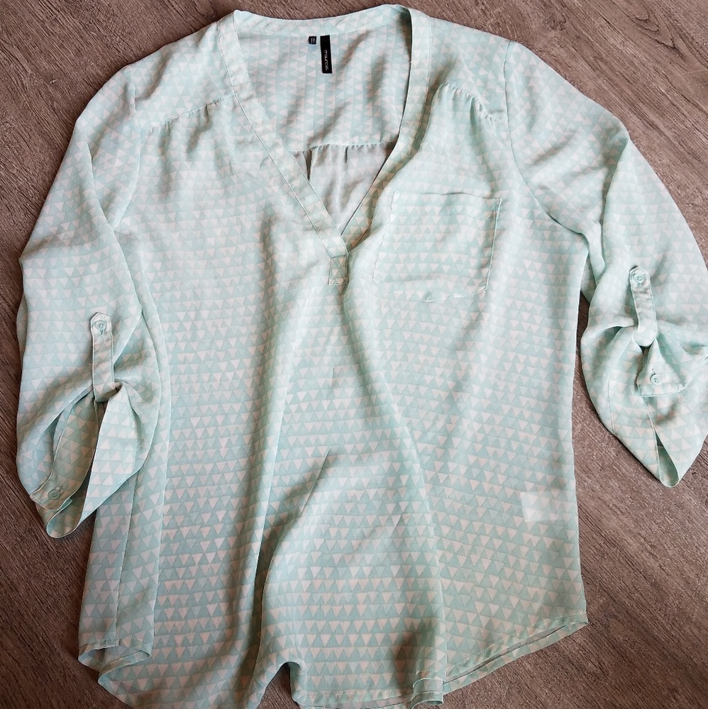 Maurices sheer layering top mint triangles XL